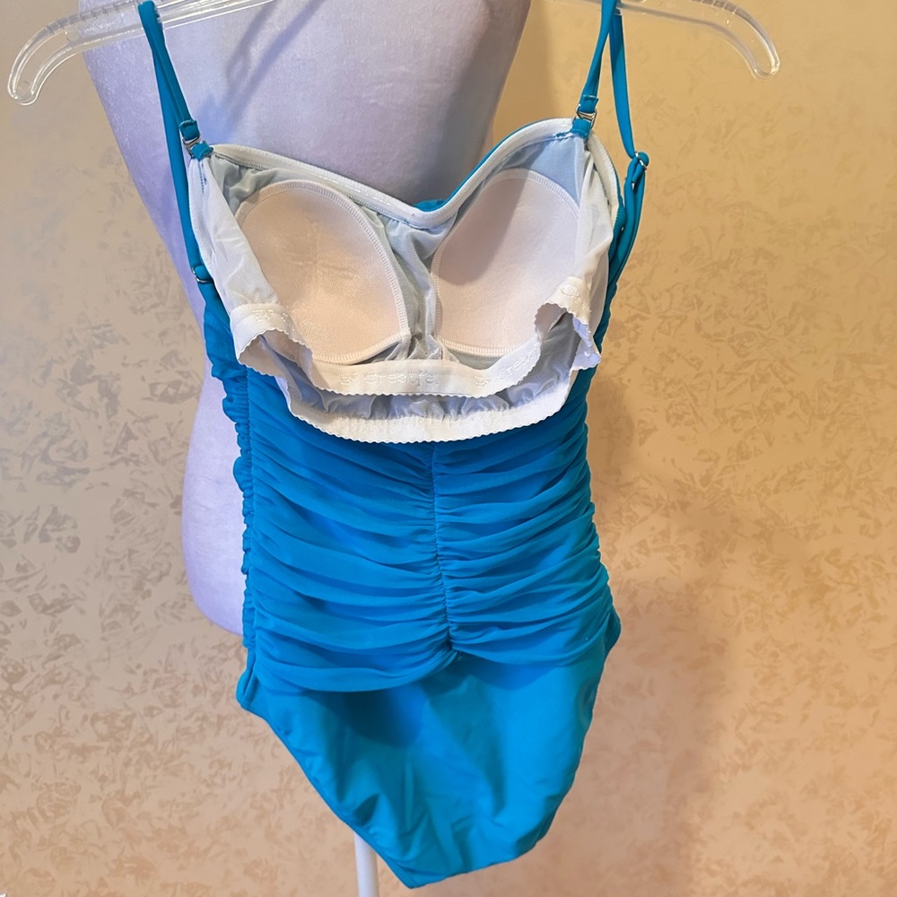 Elegant Teal Ruffled One-Piece Swimsuit - Picture 3 of 5